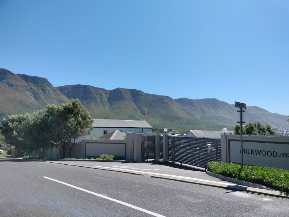 Double-storey house to rent in Vermont - ONL1725397 Double-storey house to rent in Vermont - ONL1725397