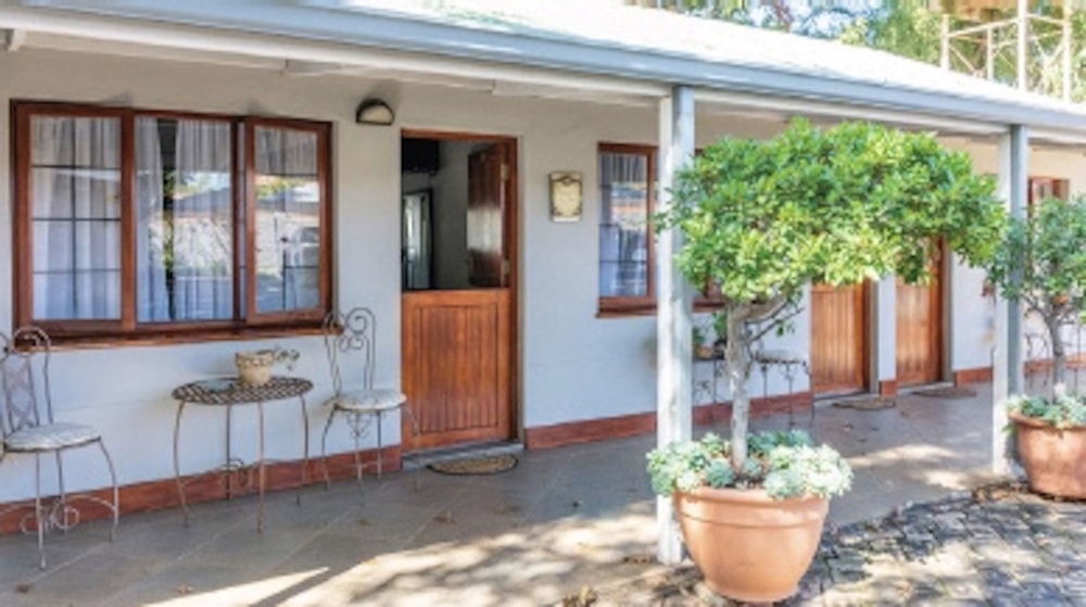 Guesthouse for sale in Equestria - PT1633374 Guesthouse for sale in Equestria - PT1633374