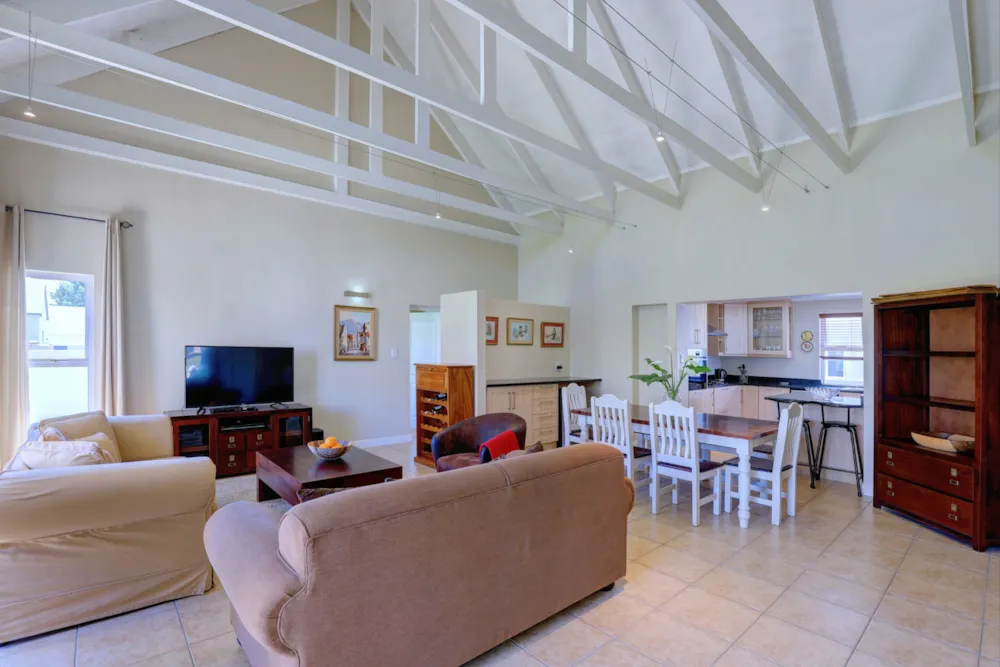 House let in Kingswood Golf Estate - GEO1736486 House let in Kingswood Golf Estate - GEO1736486