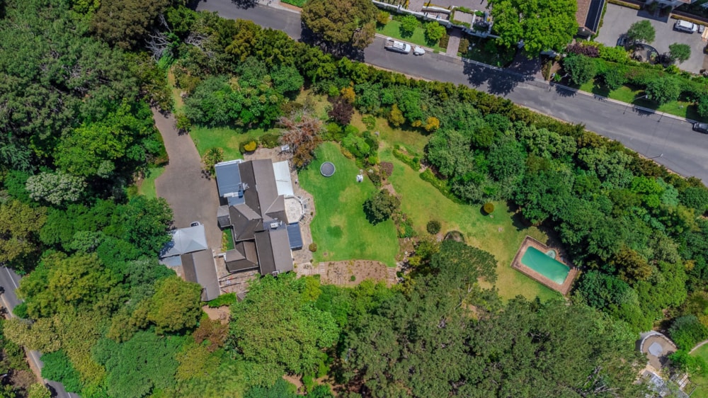 House sold in Bishopscourt - KW1634694