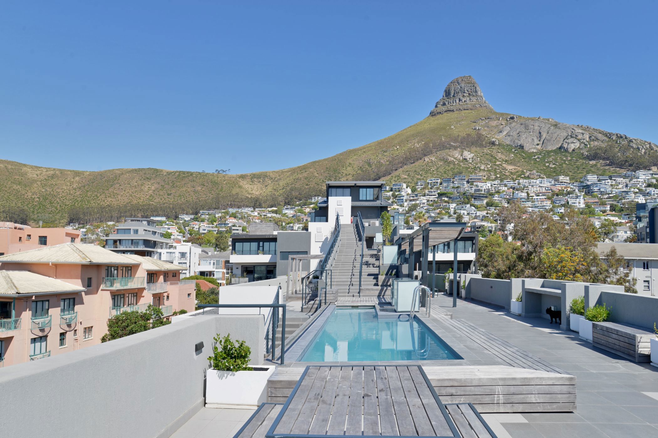 Apartment sold in Sea Point - AS1676871