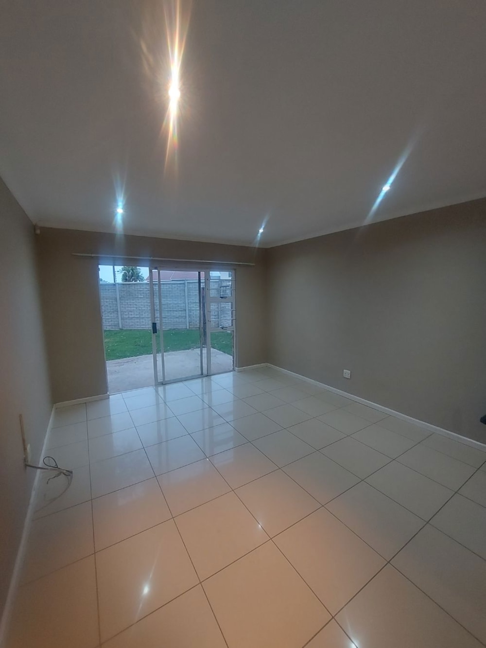 Townhouse let in Gonubie - 1EZ1696171 Townhouse let in Gonubie - 1EZ1696171