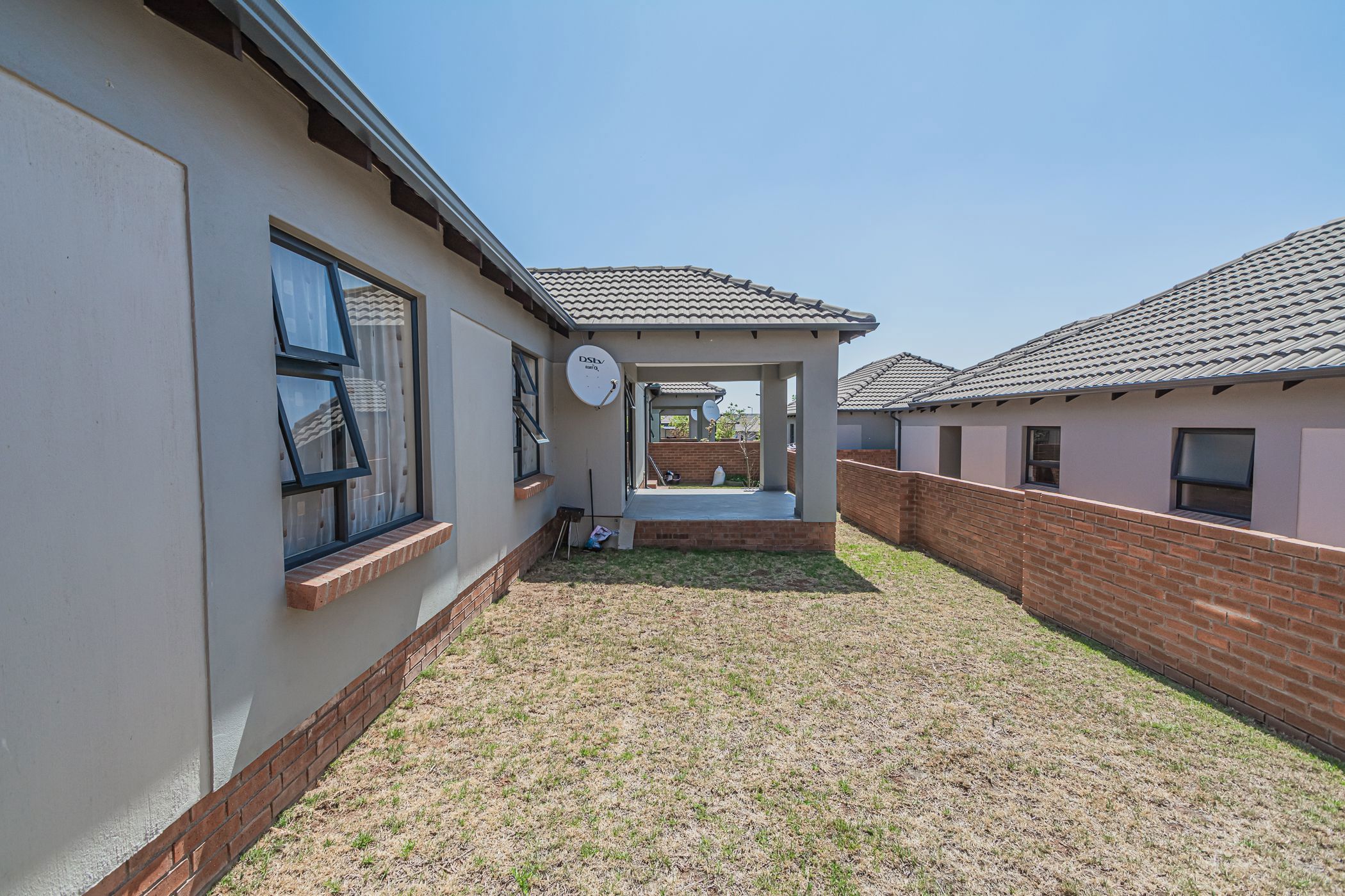 House for sale in The Reeds - CN1634384