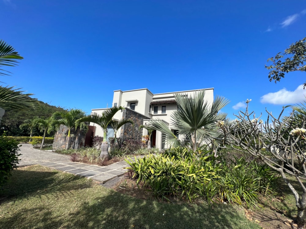 House for sale in Tamarin, Mauritius - MUR1588870