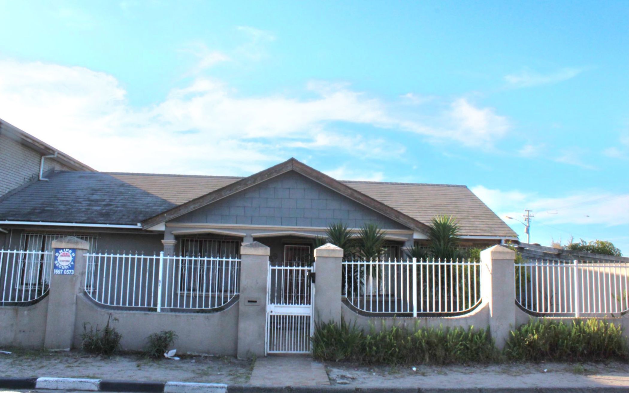 House let in Belgravia, Athlone - 1AH1713221