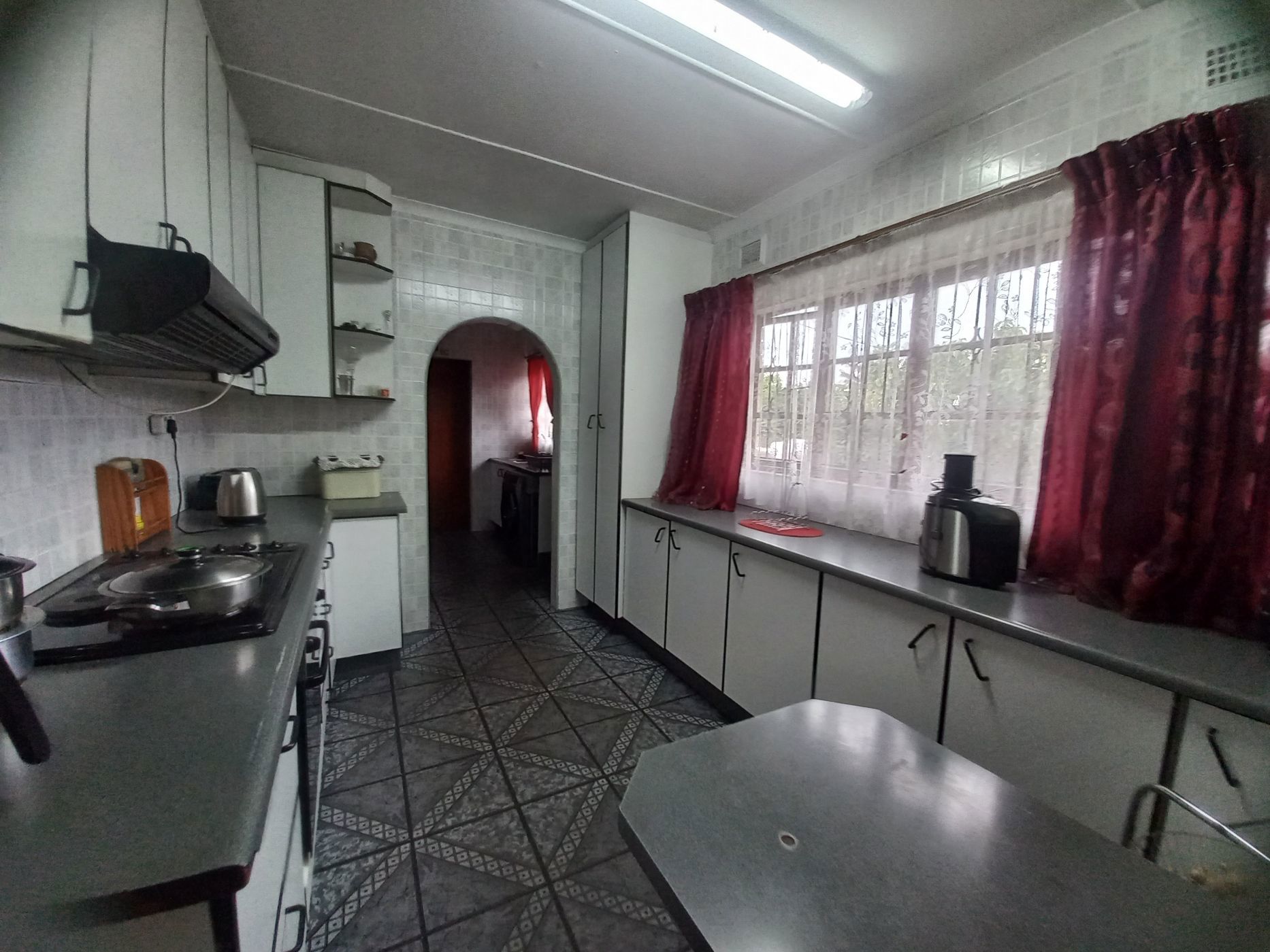 House for sale in Brackenham - 1RY1631553