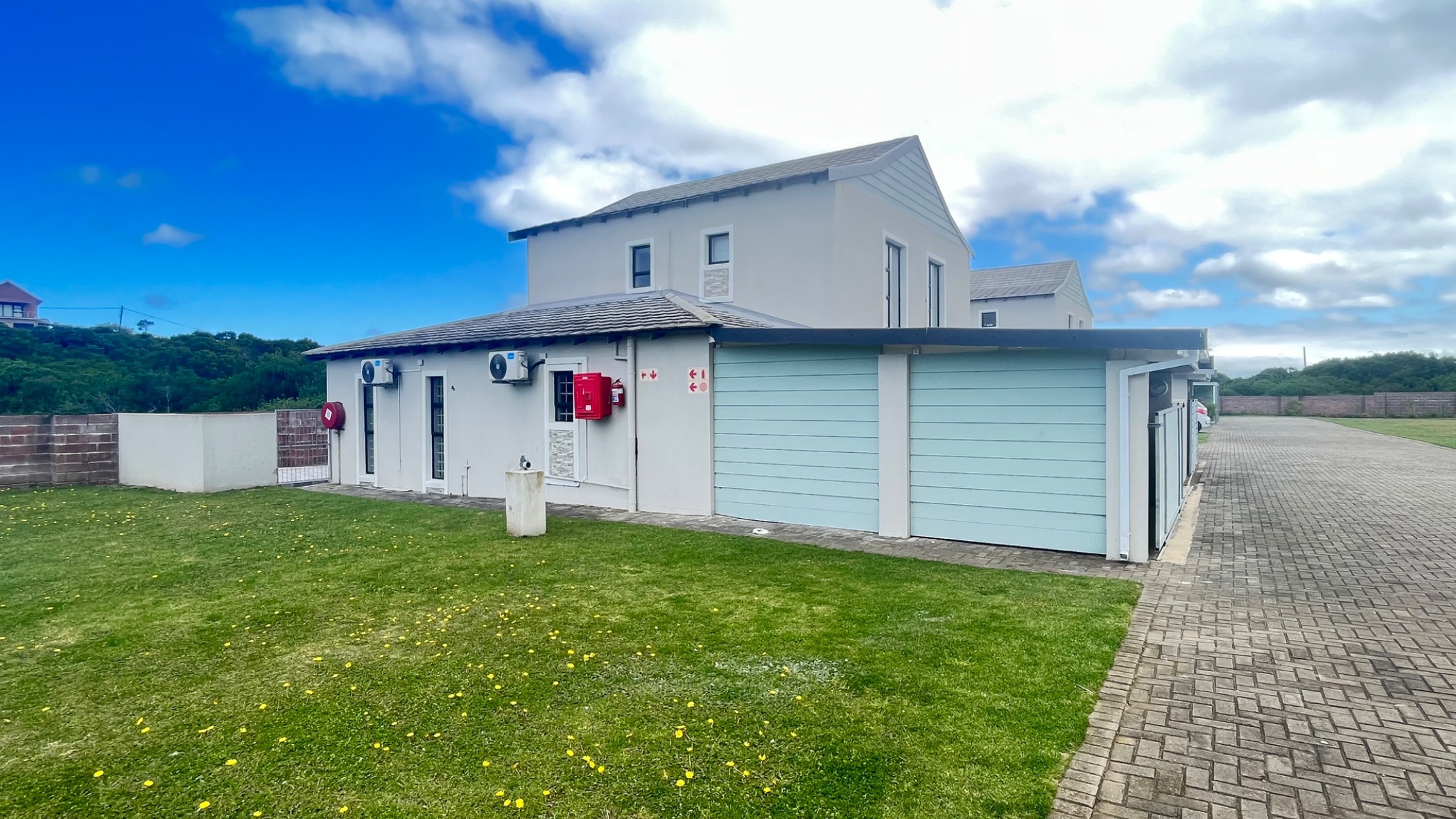 Townhouse for sale in Paradise Beach, Jeffreys Bay - 1JF1625823