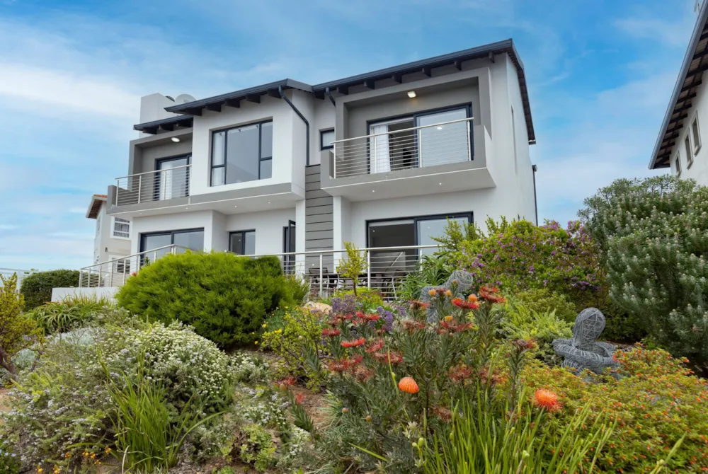 Double-storey house for sale in Pinnacle Point Golf Estate - 1MB1633684 Double-storey house for sale in Pinnacle Point Golf Estate - 1MB1633684