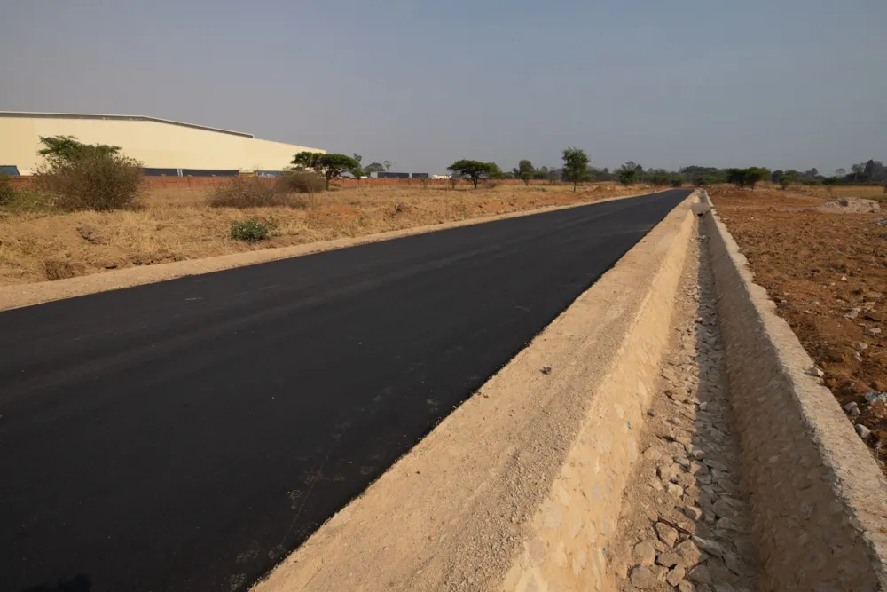 Commercial industrial property for sale in Arlington, Zimbabwe - 3ZB1630015 Commercial industrial property for sale in Arlington, Zimbabwe - 3ZB1630015