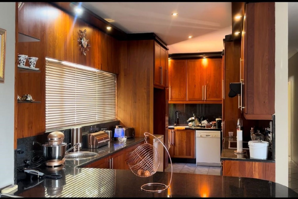 House for sale in Margate - 1PX1631126