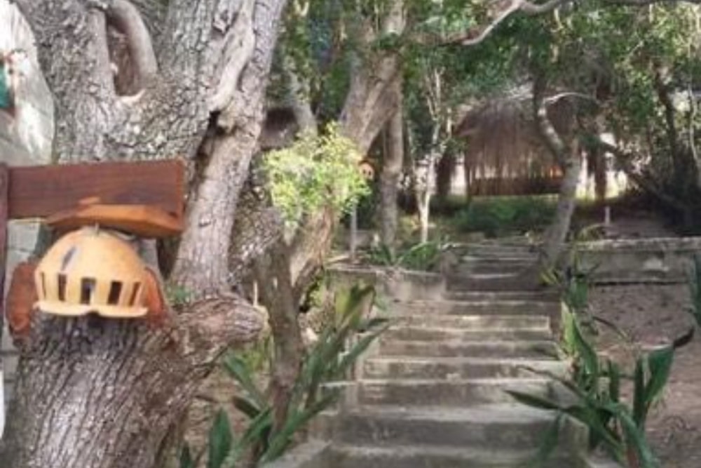 Beach resort for sale in Inharrime, Mozambique - 3MQ1631041