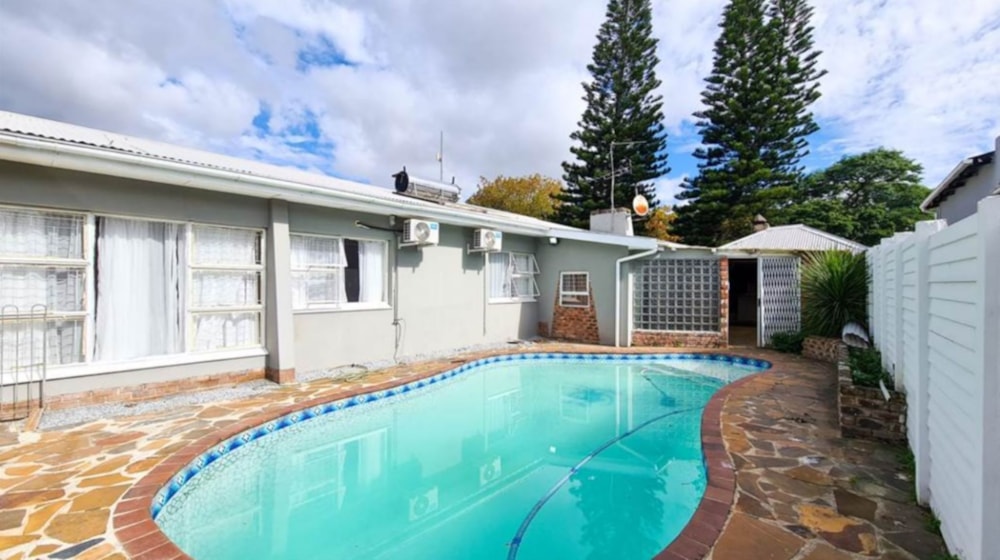 House for sale in King Williams Town (Qonce) - 1MH1631373