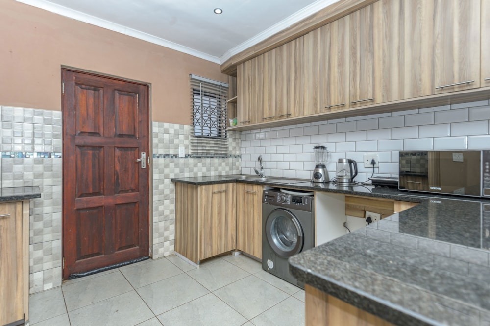 Security estate home for sale in Clayville - KTP1715062