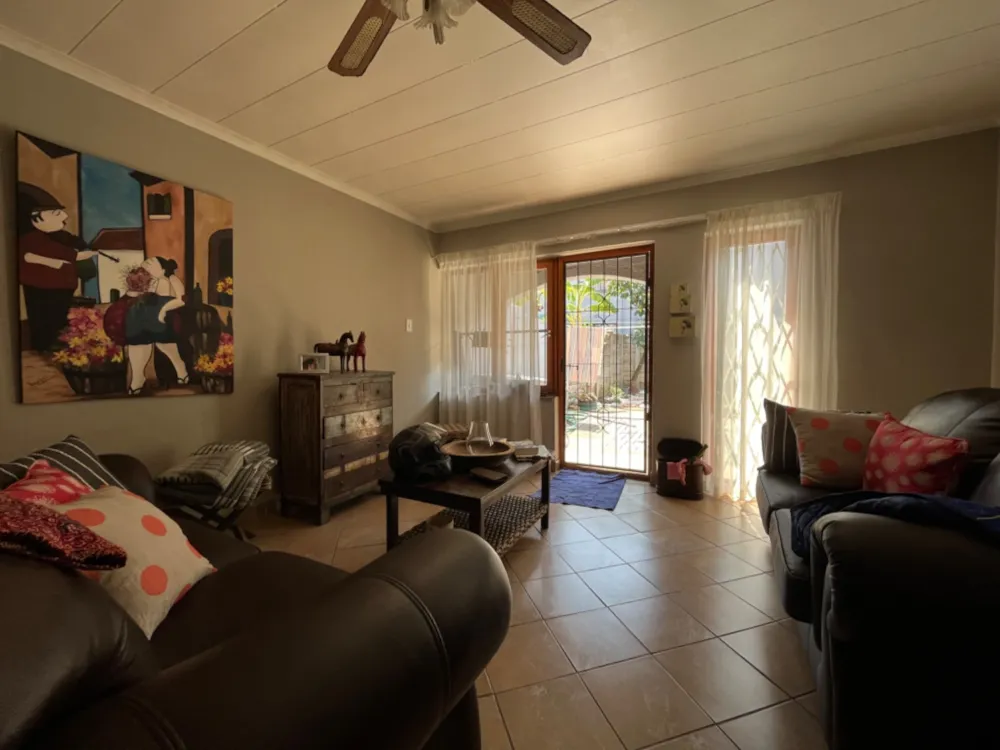 Townhouse let in Hutten Heights - 1NW1736910