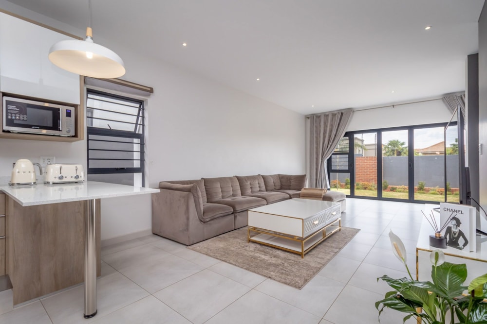 Townhouse let in Pinehaven - 1KR1714805 Townhouse let in Pinehaven - 1KR1714805