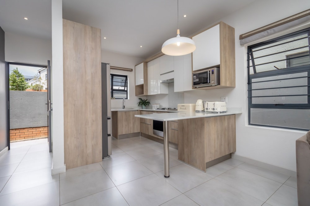 Townhouse let in Pinehaven - 1KR1714805 Townhouse let in Pinehaven - 1KR1714805