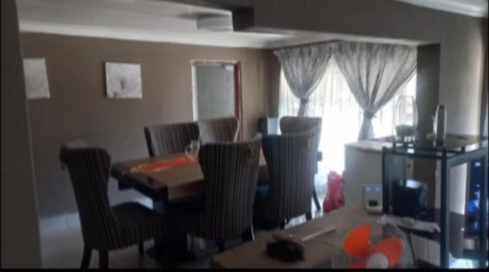 House for sale in Tsakane - 1BJ1632495