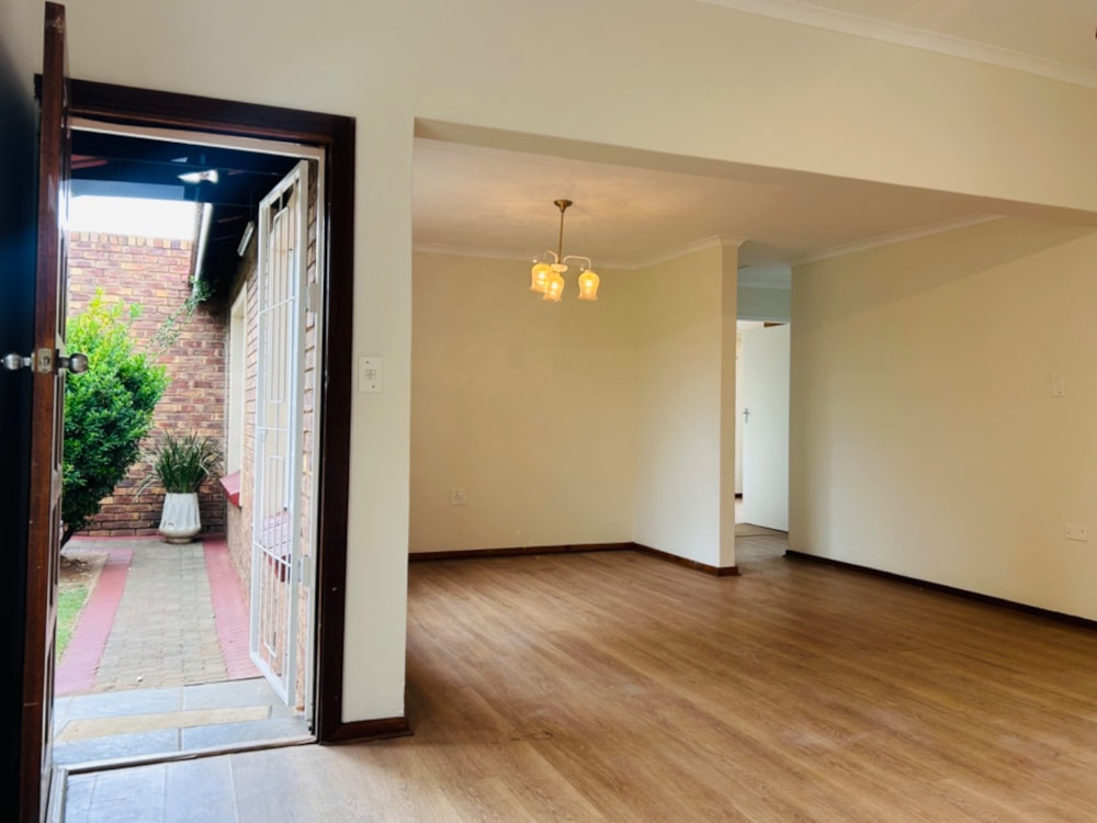 Townhouse sold in Three Rivers North - 1VT1632618 Townhouse sold in Three Rivers North - 1VT1632618