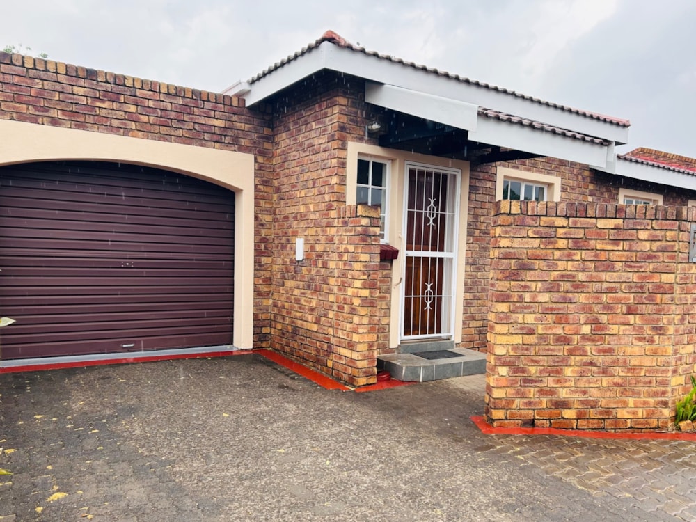 Townhouse sold in Three Rivers North - 1VT1632618 Townhouse sold in Three Rivers North - 1VT1632618