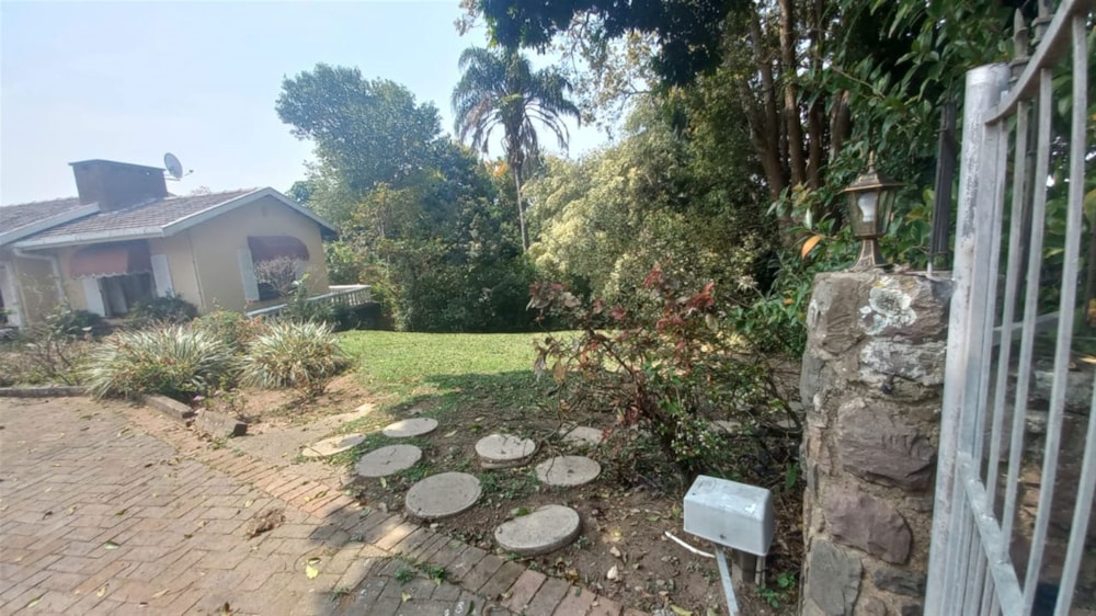 Cottage to rent in Berea West - 1WP1720798