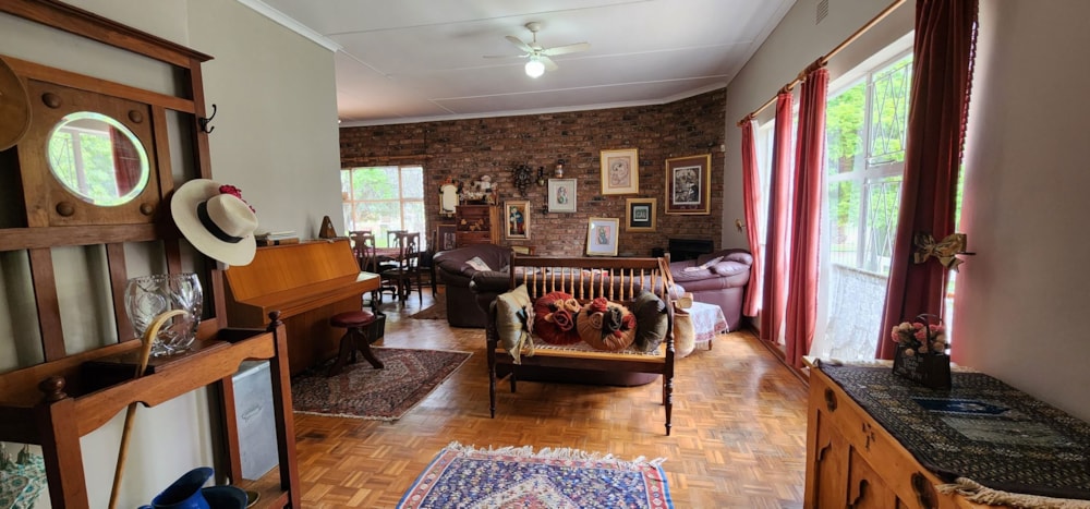 House for sale in Cradock - 1KK1632991 House for sale in Cradock - 1KK1632991