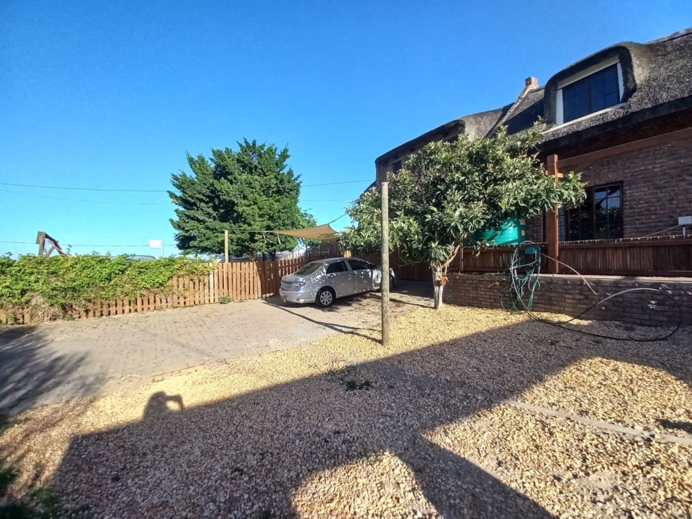 Double-storey house sold in Witsand - 1SR1633094 Double-storey house sold in Witsand - 1SR1633094