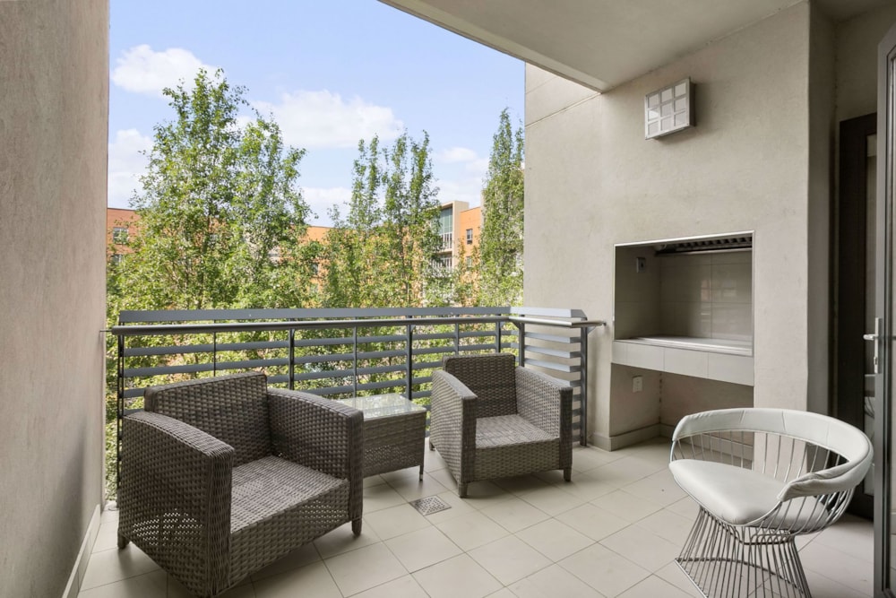Double-storey apartment to rent in Melrose Arch - JBL1745495