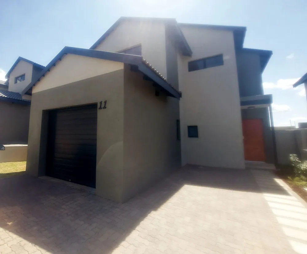 House let in Mbomela Ext 37 (Nelspruit Ext 37) - 1NS1735590 House let in Mbomela Ext 37 (Nelspruit Ext 37) - 1NS1735590