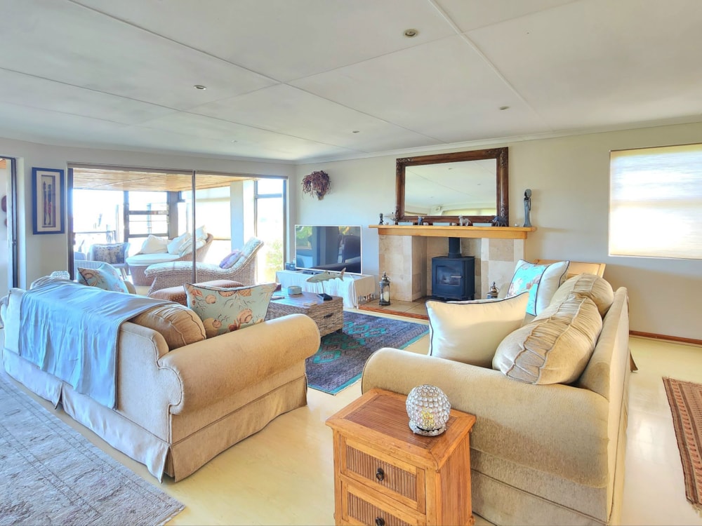 House to rent in Cape St Francis - 1SA1678783 House to rent in Cape St Francis - 1SA1678783