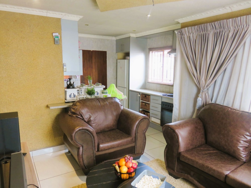 Townhouse for sale in Clayville - KTP1634509