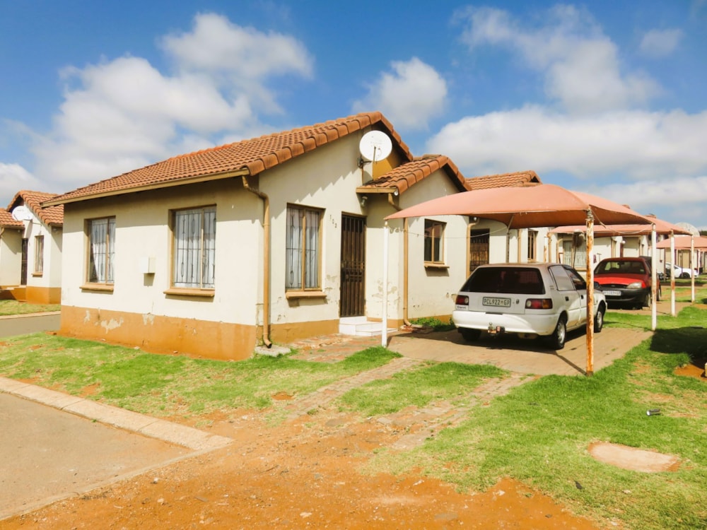 Townhouse for sale in Clayville - KTP1634509