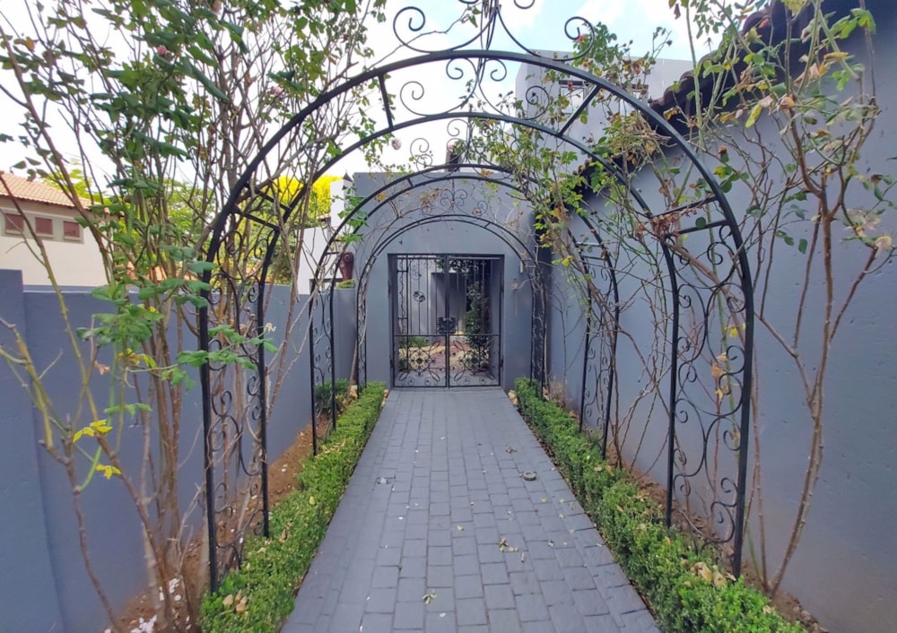 House for sale in Willow Acres - PT1719646