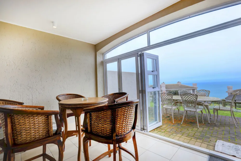 Apartment sold in Pinnacle Point Golf Estate - 1MB1633681 Apartment sold in Pinnacle Point Golf Estate - 1MB1633681