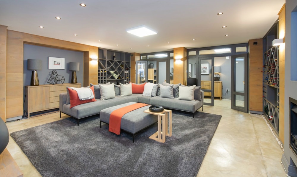 Double-storey house for sale in Rivonia - HP1634998 Double-storey house for sale in Rivonia - HP1634998