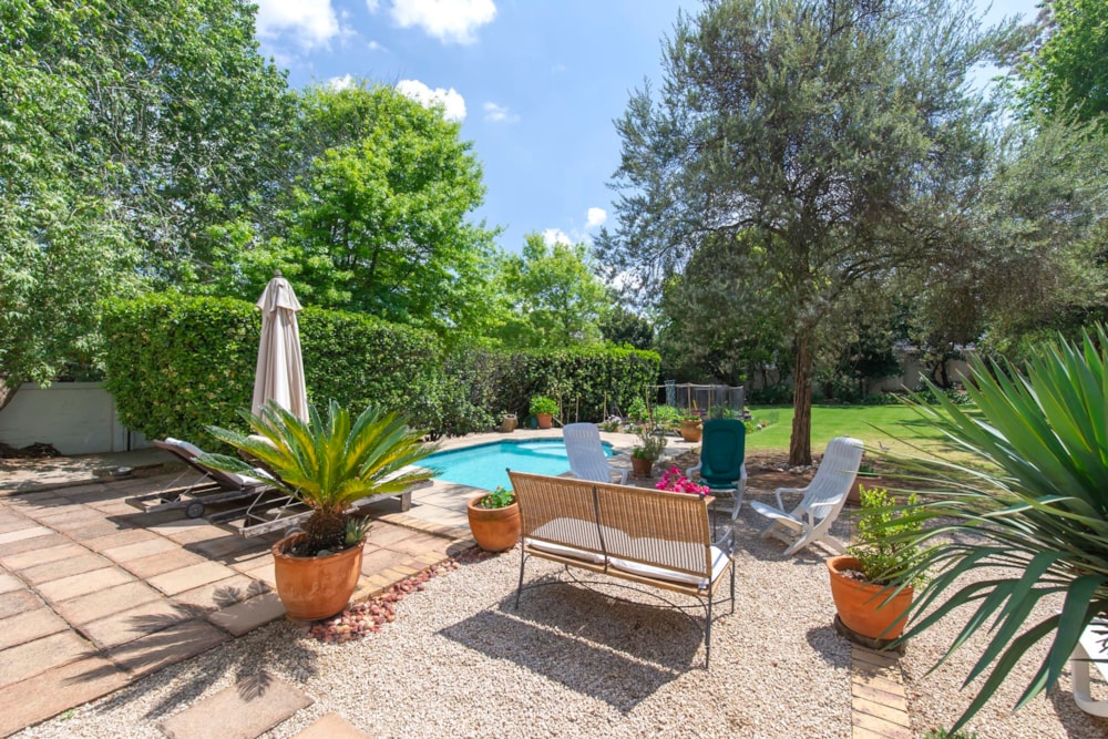 Double-storey house sold in Rivonia - HP1691157 Double-storey house sold in Rivonia - HP1691157