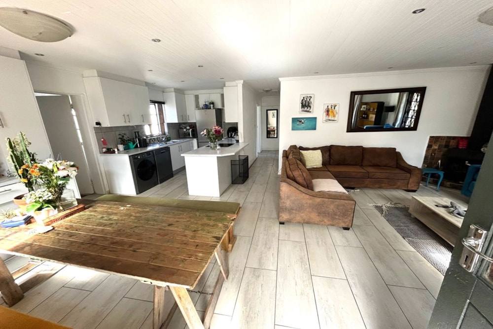 House to rent in Table View - 1TV1750197