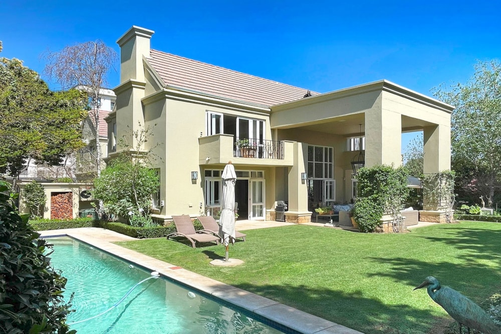 Double-storey house for sale in Hyde Park, Sandton - HP1724686 Double-storey house for sale in Hyde Park, Sandton - HP1724686