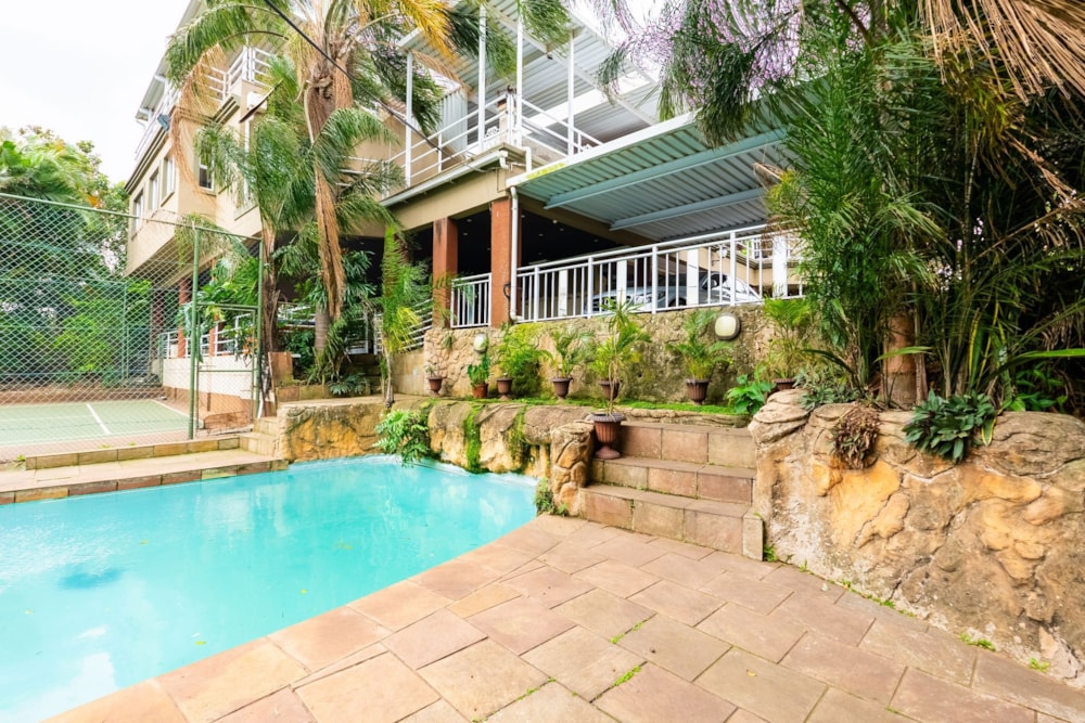 Double-storey house for sale in La Lucia - 1ND1731601