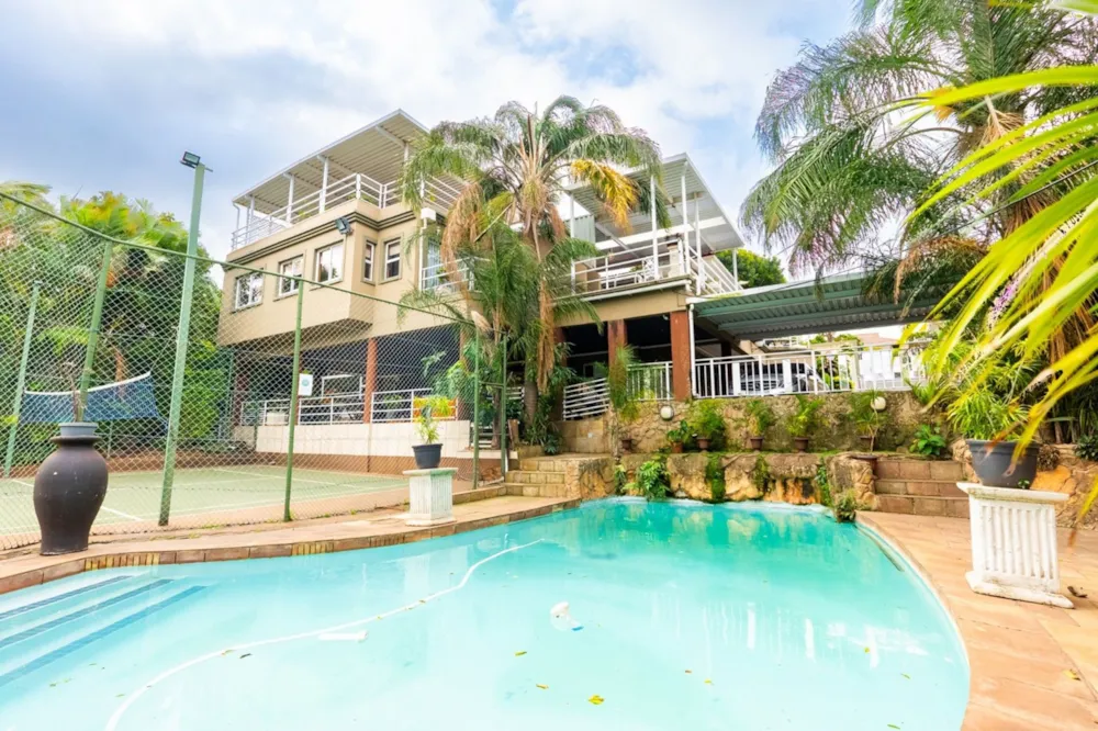 Double-storey house for sale in La Lucia - 1ND1731601 Double-storey house for sale in La Lucia - 1ND1731601