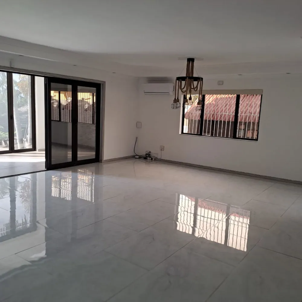 Double-storey apartment for sale in Scottburgh - 1si1725888 Double-storey apartment for sale in Scottburgh - 1si1725888