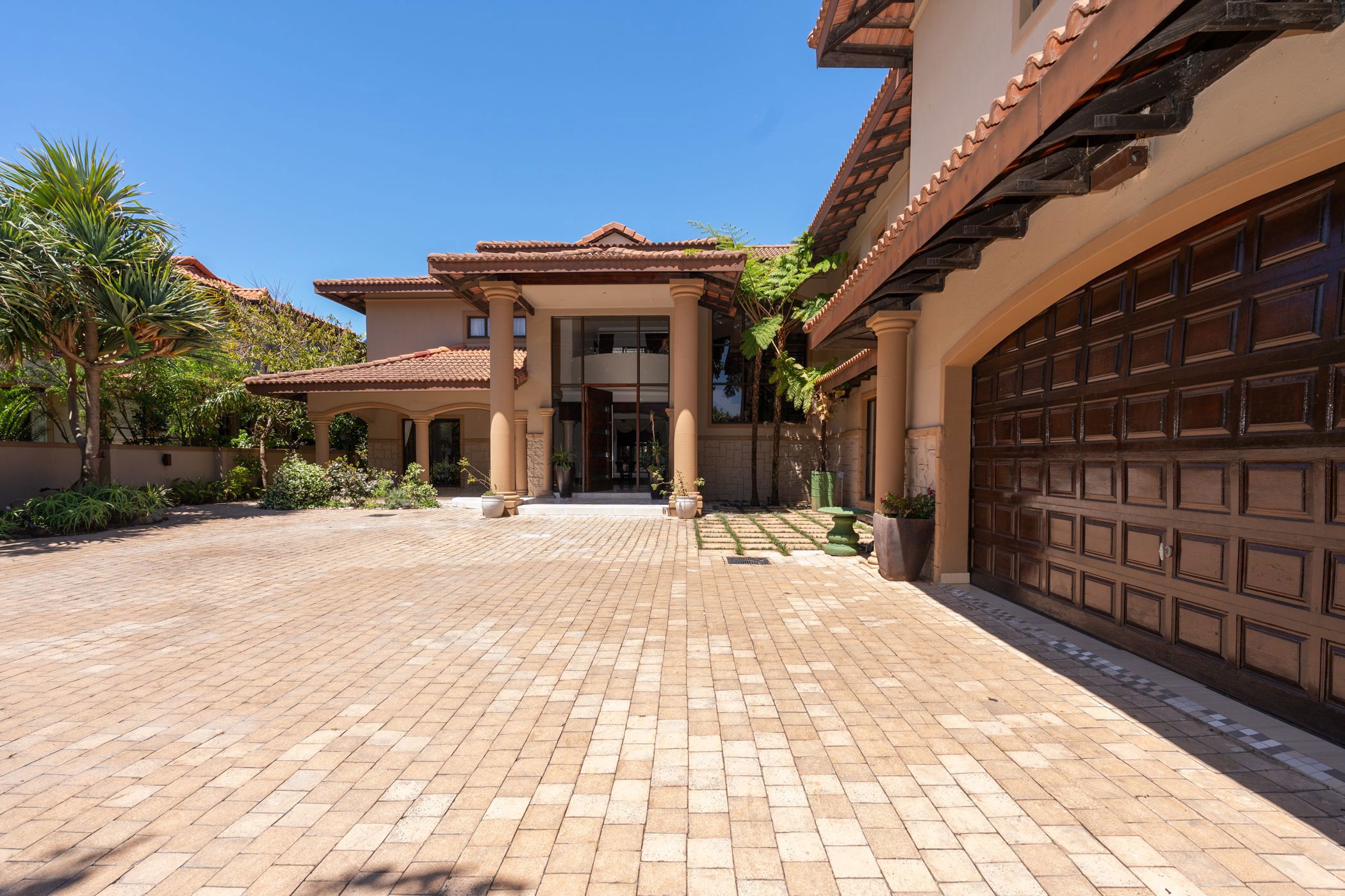 Security estate home for sale in Izinga - 1ND1633491