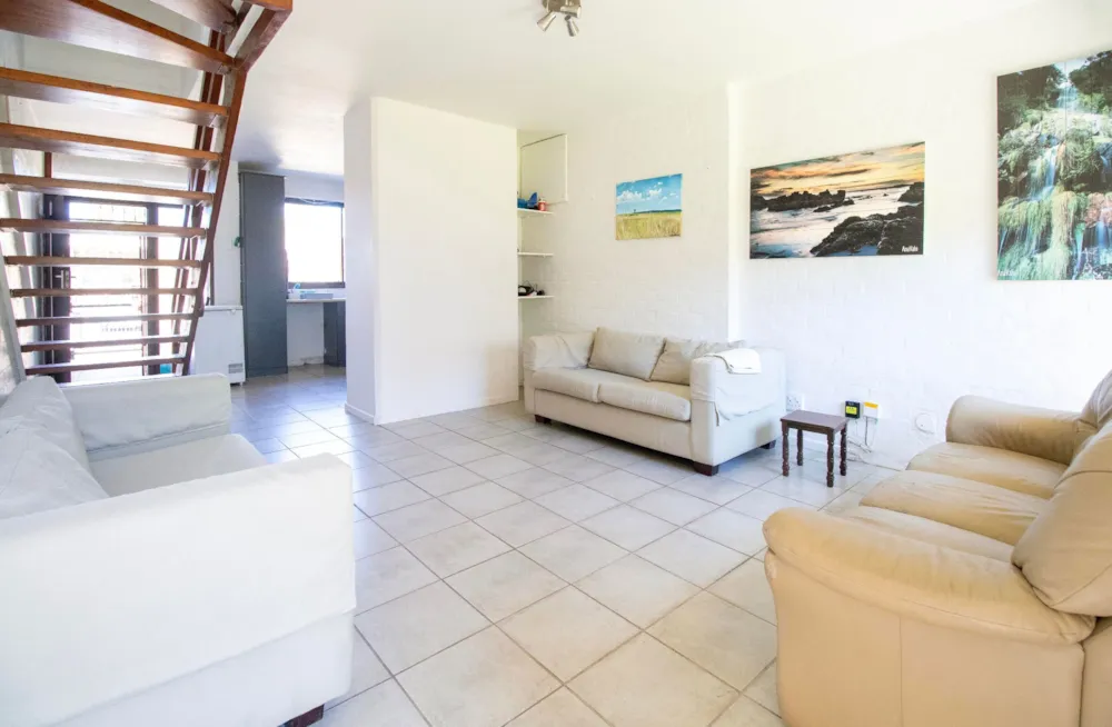 Double-storey apartment sold in Stellenbosch - ST1722668 Double-storey apartment sold in Stellenbosch - ST1722668