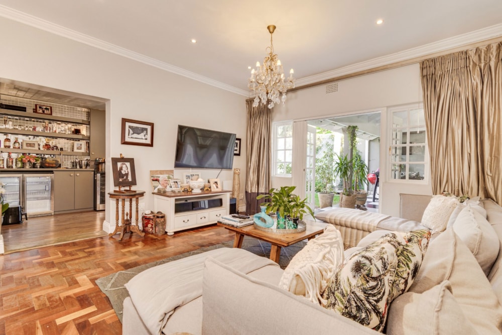 Double-storey house sold in Parkhurst - HP1682063 Double-storey house sold in Parkhurst - HP1682063