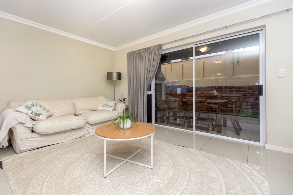 Townhouse for sale in Eagle Canyon Golf Estate - RAN1736565