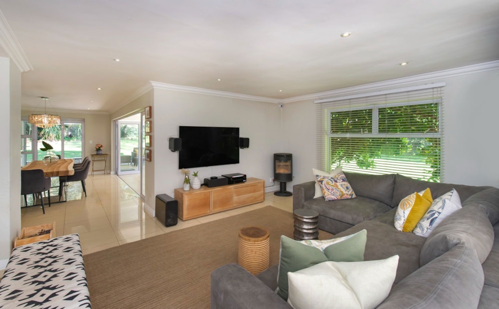 Double-storey house sold in Rivonia - HP1631448 Double-storey house sold in Rivonia - HP1631448