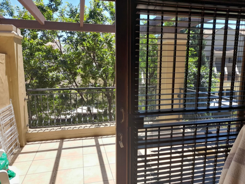 Apartment to rent in Lonehill - FYL1718812 Apartment to rent in Lonehill - FYL1718812