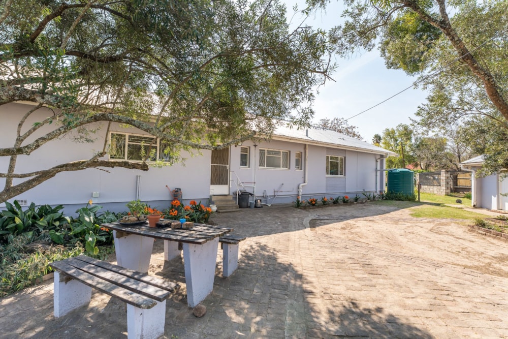 Single-storey house for sale in Bedford - 1GC1590338