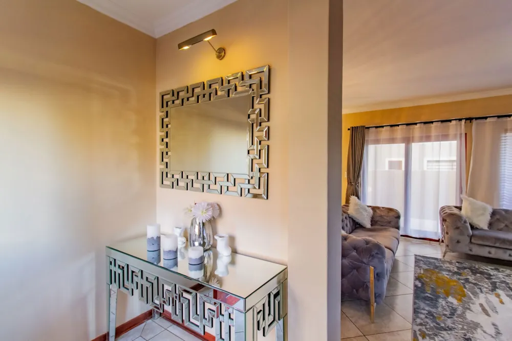 Double-storey house let in Xanadu - 1HR1737505 Double-storey house let in Xanadu - 1HR1737505