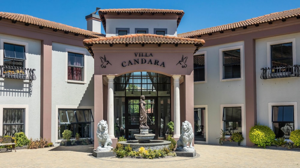 Multi-storey house for sale in Plattekloof - 1PLA1638901 Multi-storey house for sale in Plattekloof - 1PLA1638901