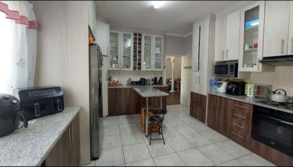 House for sale in Hutten Heights - 1NW1635216 House for sale in Hutten Heights - 1NW1635216